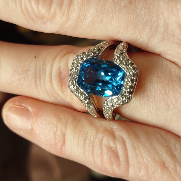 London Blue Topaz And Diamond Ring Set In 10kt White Gold - Picture 6 of 12